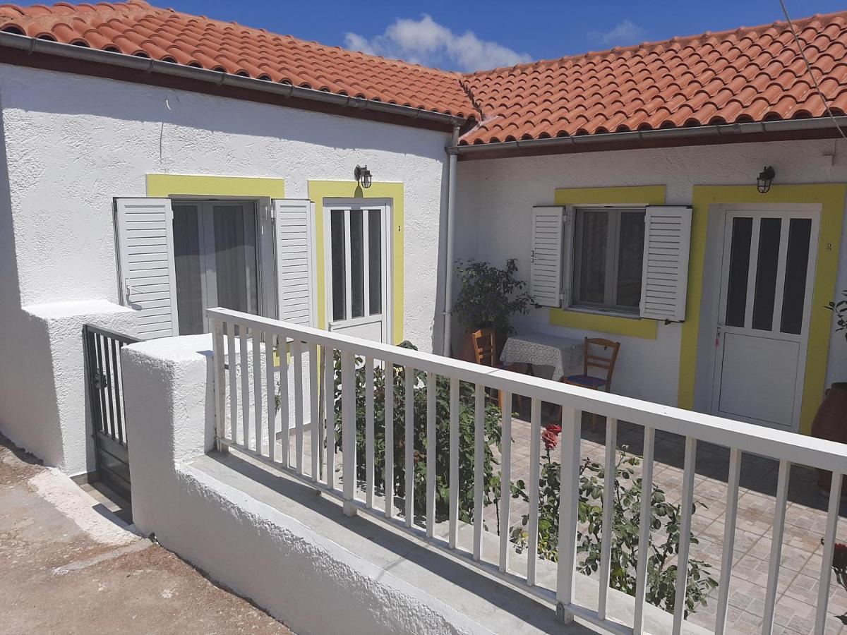 Vila Lemon Garden 1 Karidi Exteriér fotografie